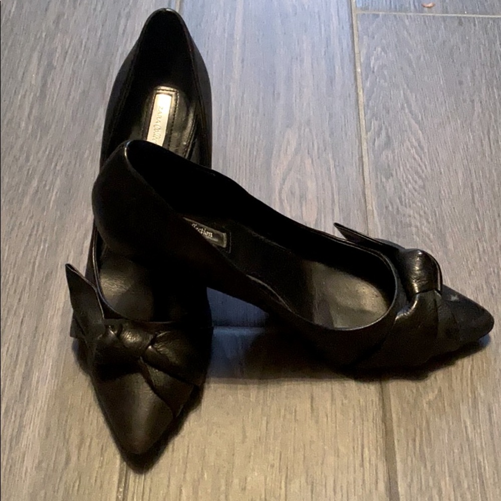 Zara Collection Black leather bow front heel